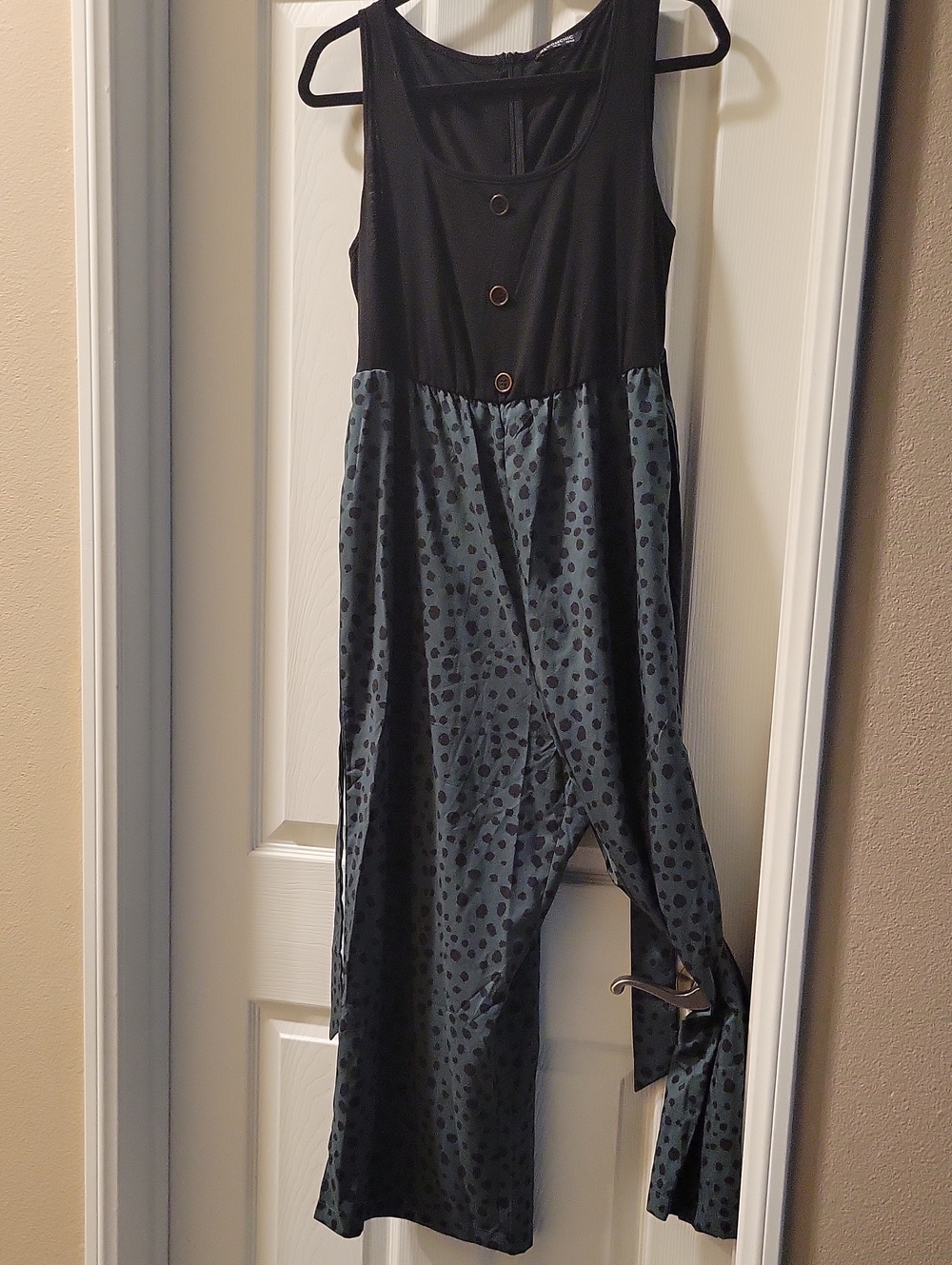 Sleeveless Black & Dark Teal Jumpsuit